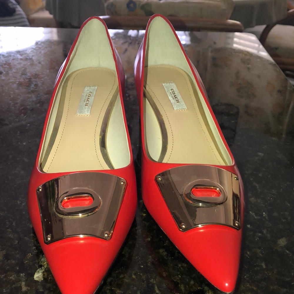 Red and gold waverly pump Coach heels.